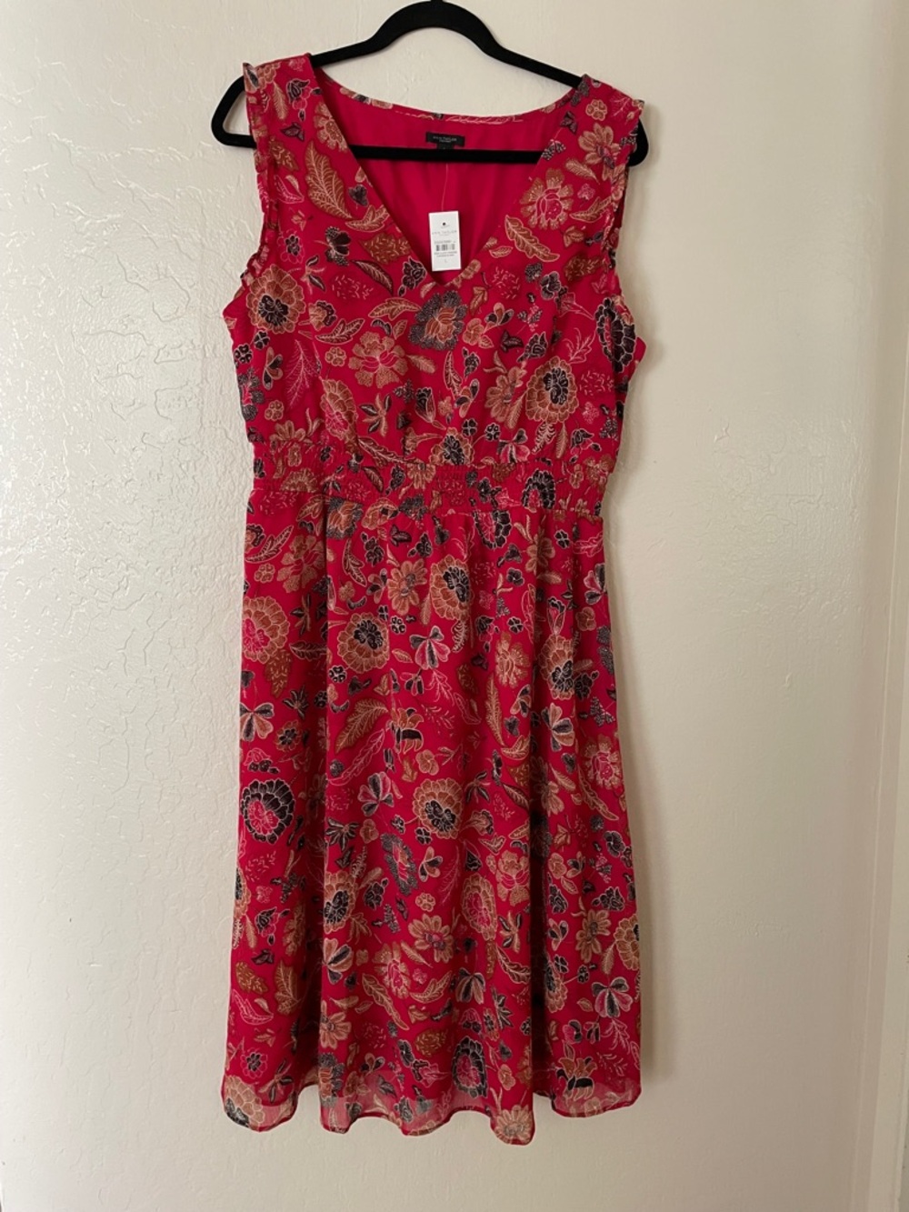 Ann Taylor Red Floral V-Neck Midi Dress